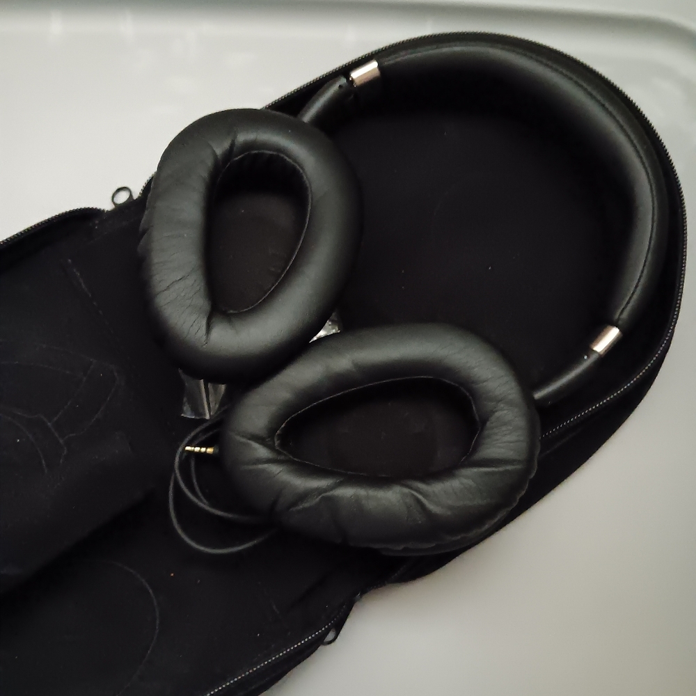 Sennheiser Momentum PXC 550 Wireless Headphones | Bluetooth | ANC | Black - Picture 6 of 8